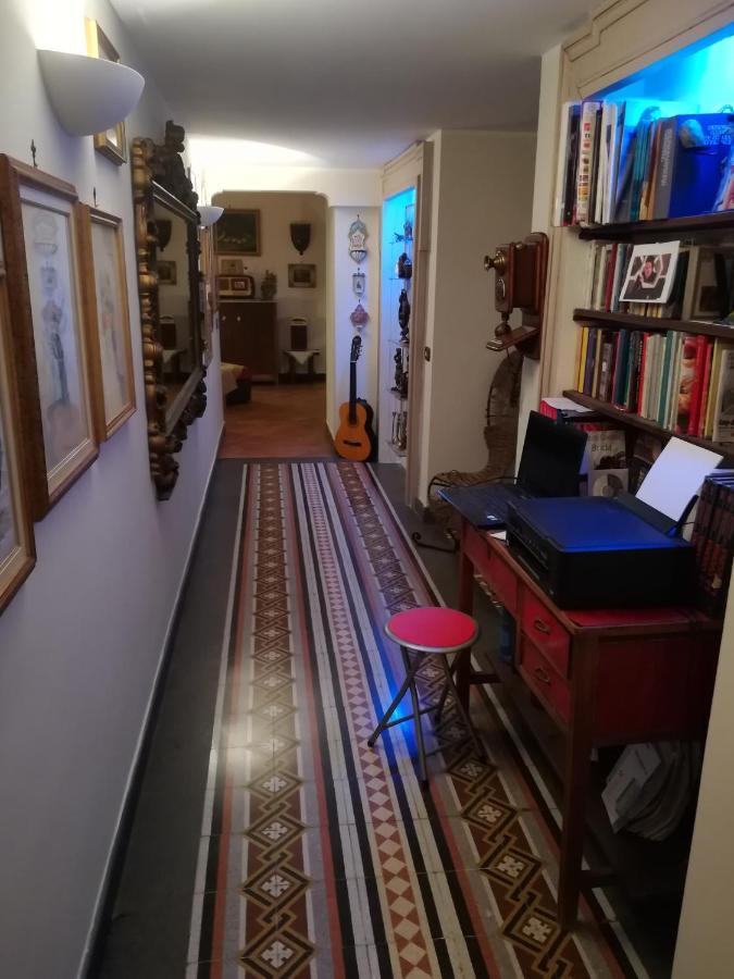 Le Stanze Di Mimi Bed & Breakfast Наполи Стая снимка