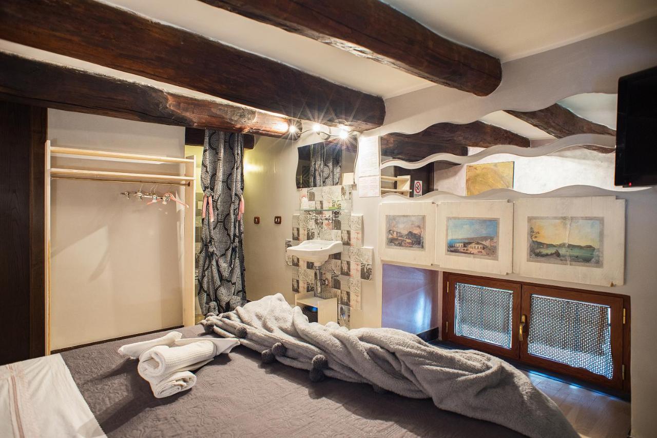 Le Stanze Di Mimi Bed & Breakfast Наполи Екстериор снимка