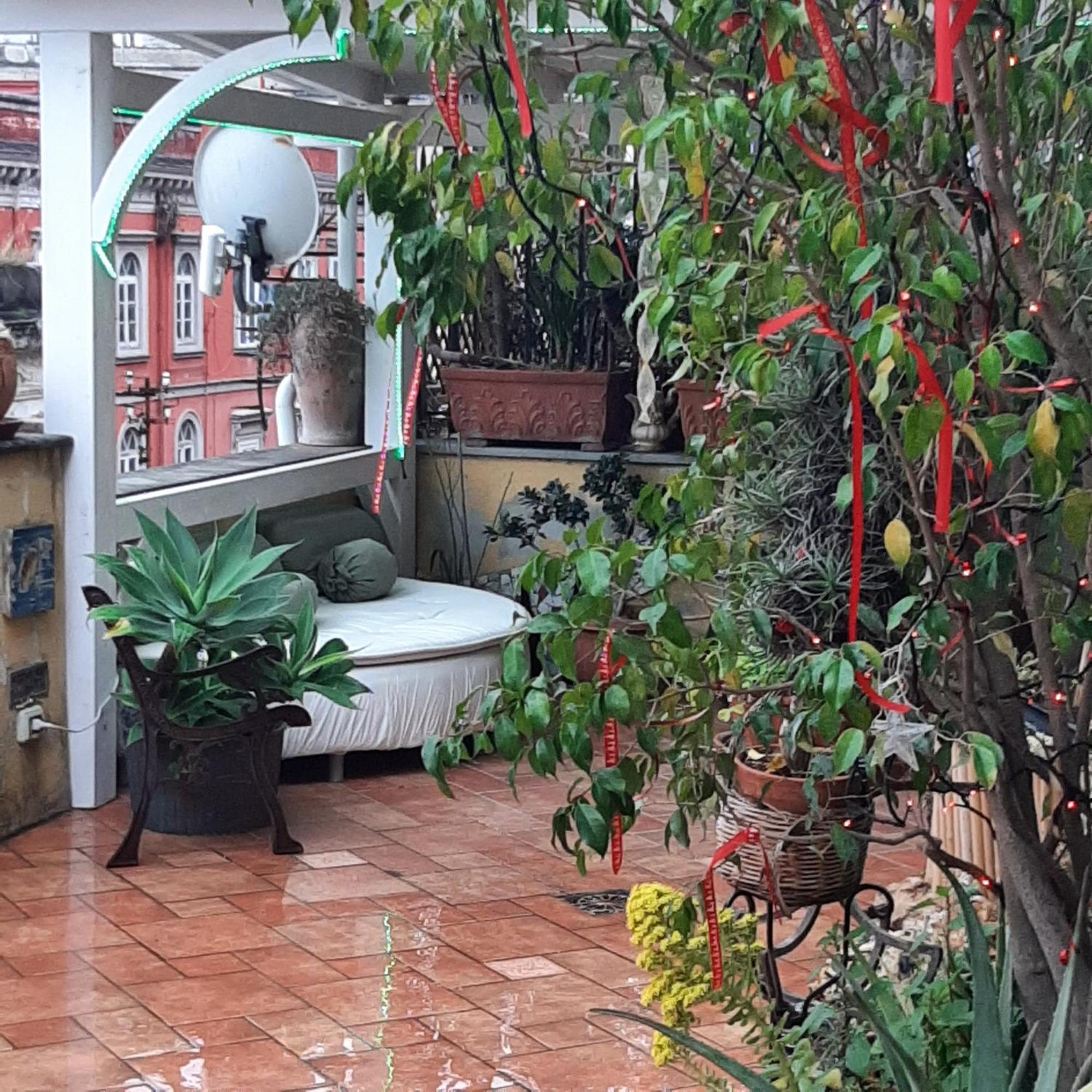 Le Stanze Di Mimi Bed & Breakfast Наполи Стая снимка